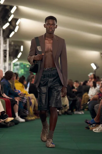 Look 41